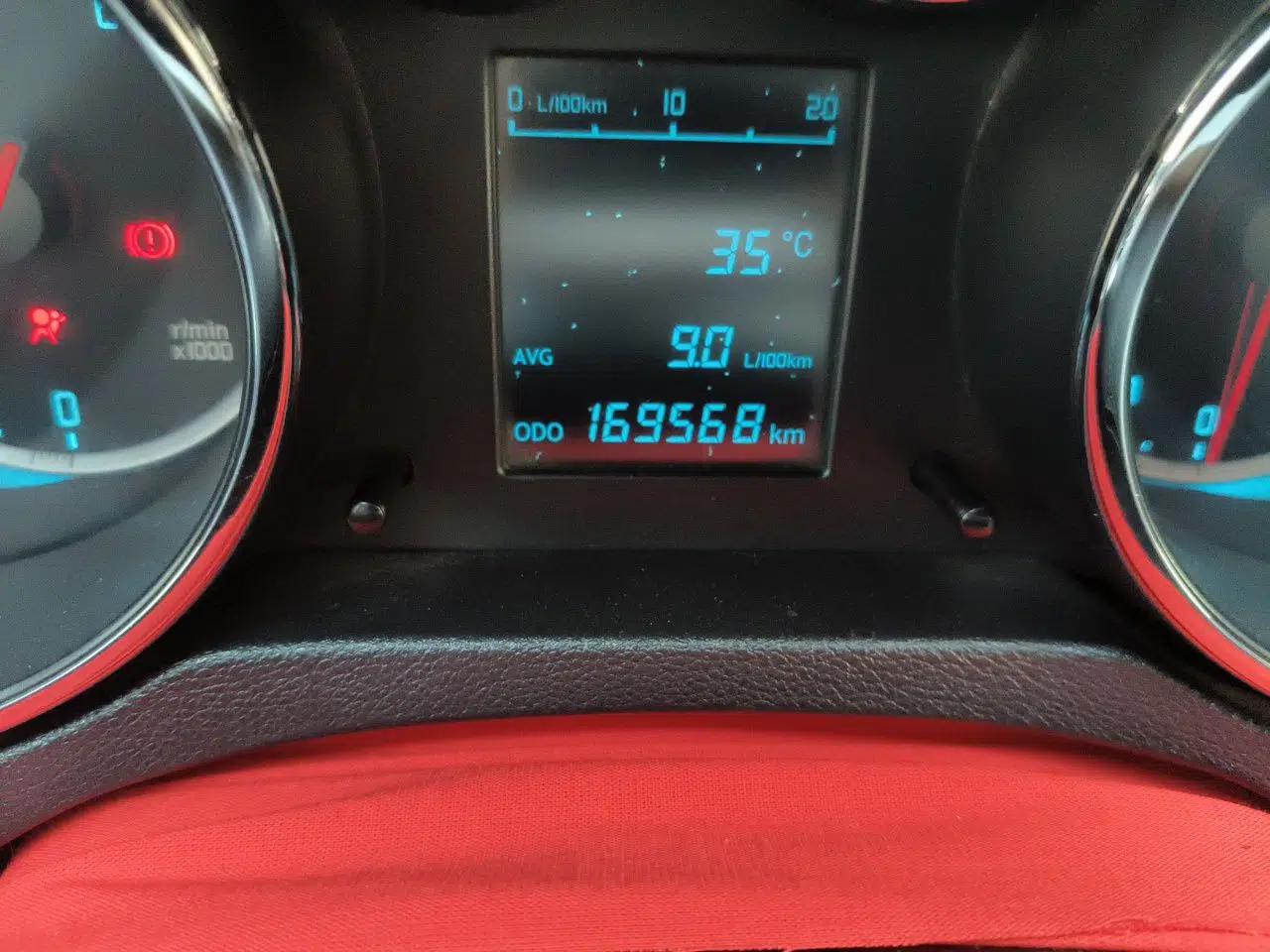 CHANGAN CS35 2012 1.6L Manual Luxury Model China IV Standard — миниатюра 12