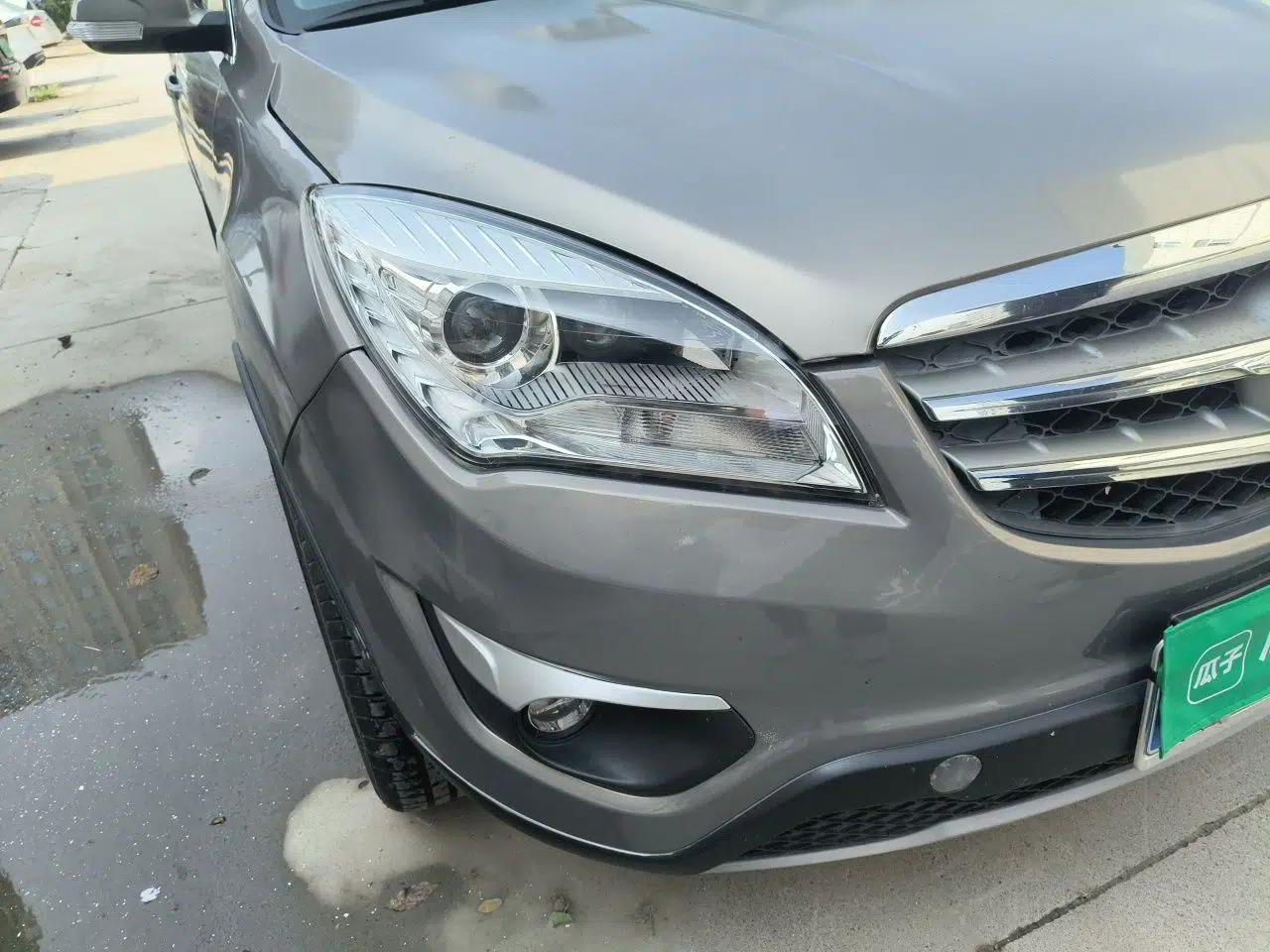 CHANGAN CS35 2012 1.6L Manual Luxury Model China IV Standard — миниатюра 7