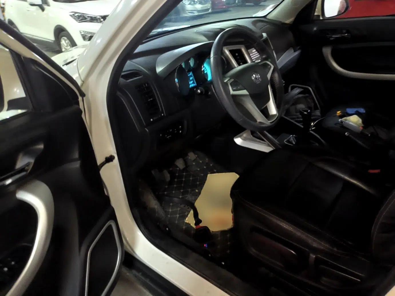 CHANGAN CS35 2015 1.6L Manual Luxury Model China IV Standard — миниатюра 18
