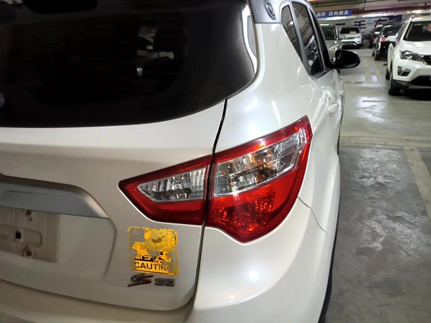 CHANGAN CS35 2015 1.6L Manual Luxury Model China IV Standard — миниатюра 9