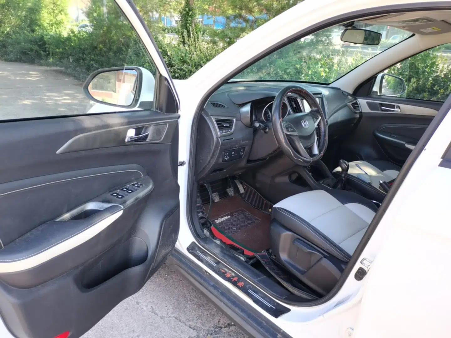 CHANGAN CS35 2017 1.6L Manual Luxury Model — миниатюра 18