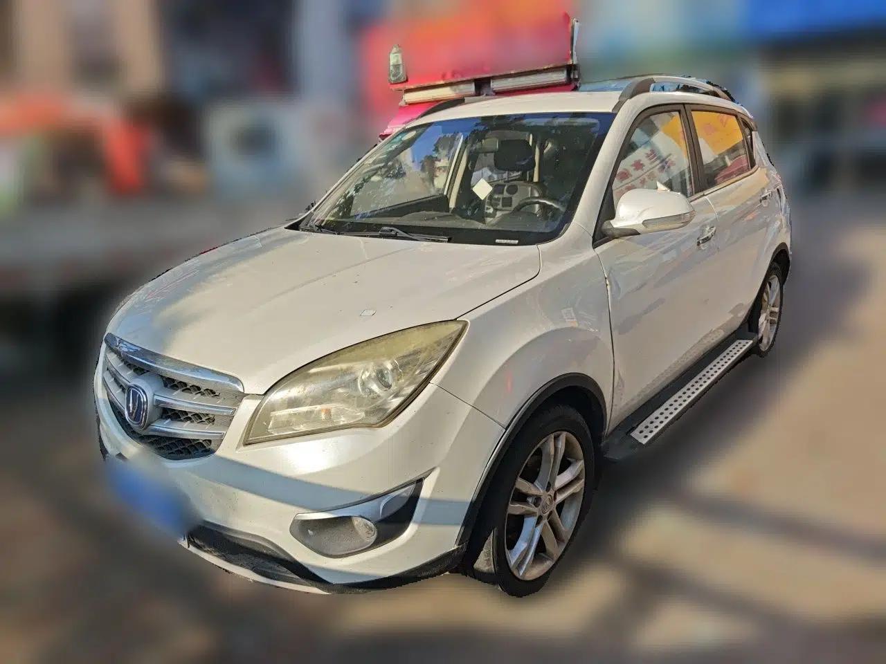 CHANGAN CS35 2015 1.6L Automatic Luxury Model China IV Standard — миниатюра 1