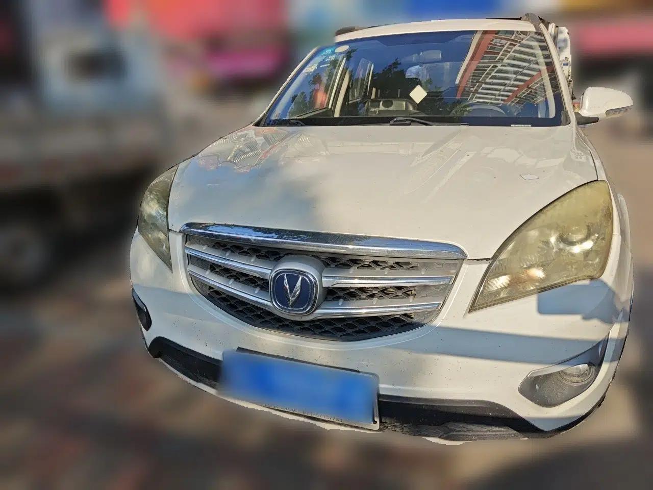 CHANGAN CS35 2015 1.6L Automatic Luxury Model China IV Standard — миниатюра 2