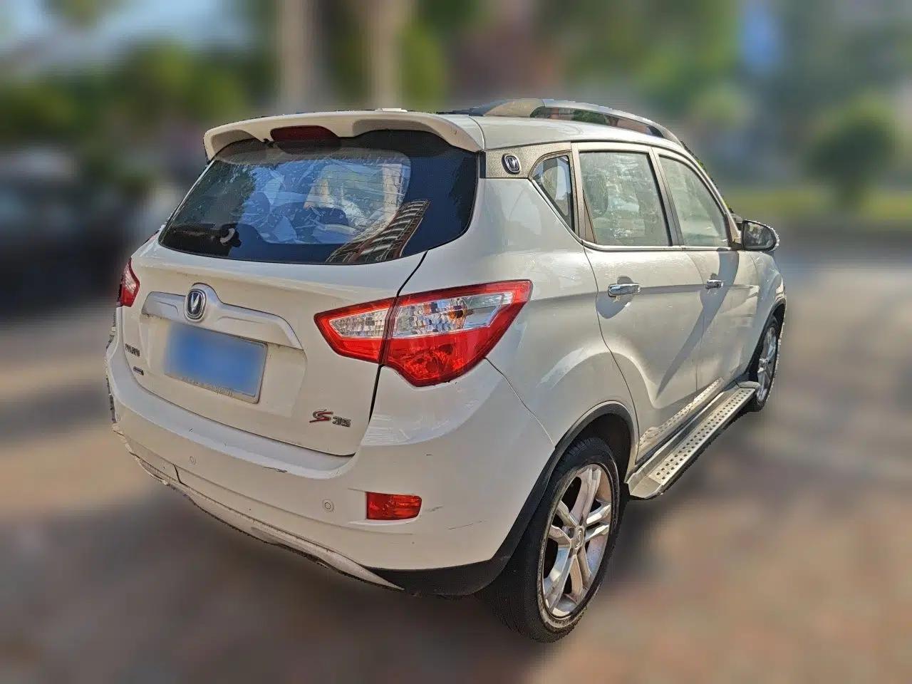 CHANGAN CS35 2015 1.6L Automatic Luxury Model China IV Standard — миниатюра 6