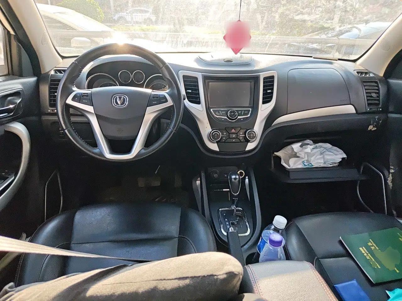 CHANGAN CS35 2015 1.6L Automatic Luxury Model China IV Standard — миниатюра 9