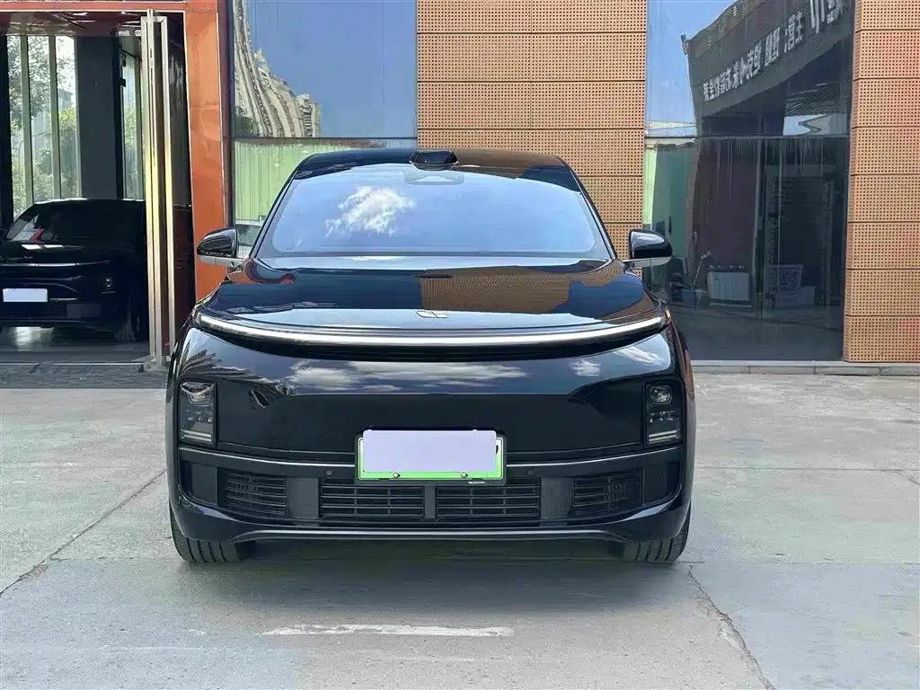 Li Auto L8 2024 Max — миниатюра 2