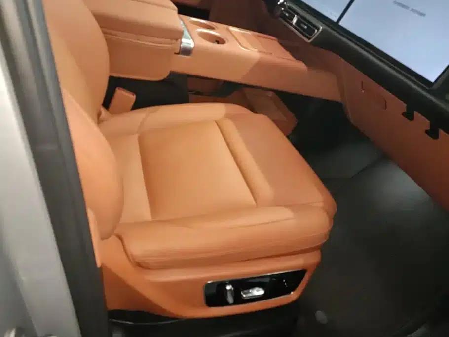 Li Auto L8 2023 Pro — миниатюра 8