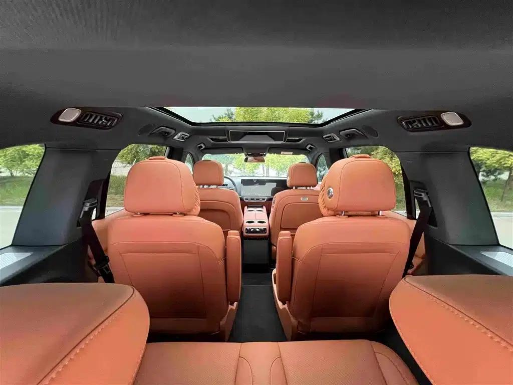 Li Auto L8 2024 Max — миниатюра 22