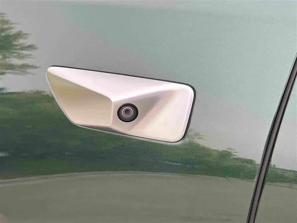 Li Auto L8 2024 Max — миниатюра 30