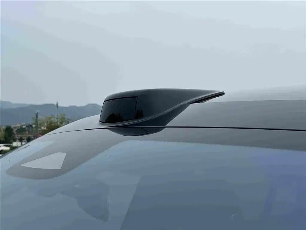 Li Auto L8 2024 Max — миниатюра 31