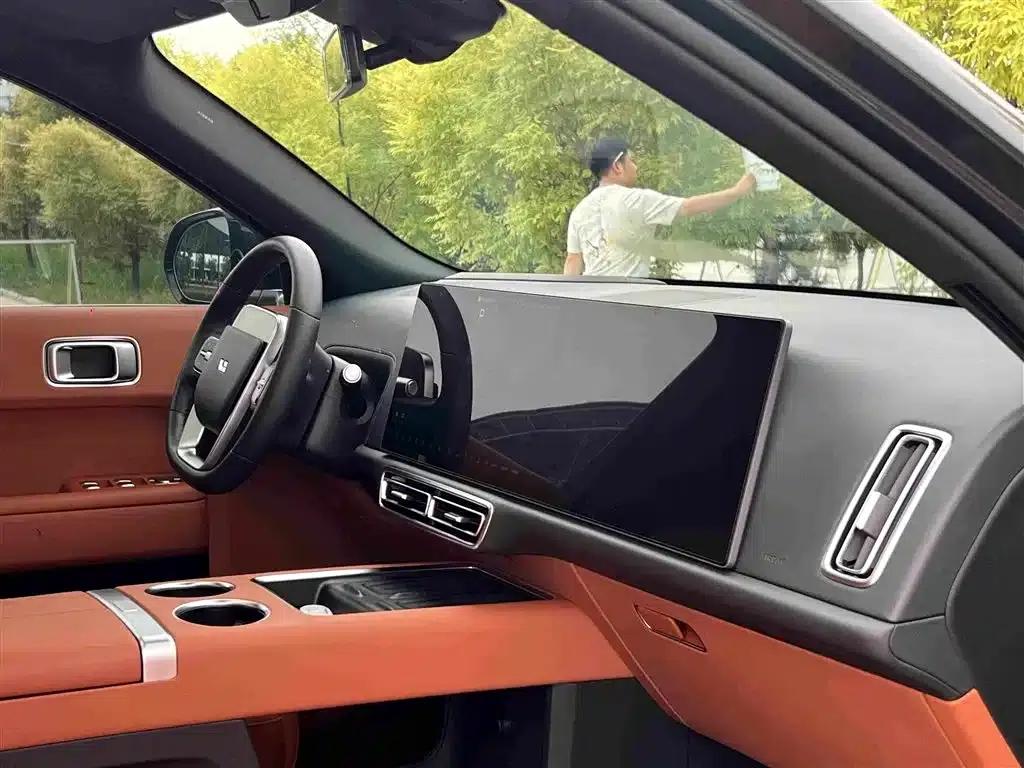 Li Auto L8 2024 Max — миниатюра 9