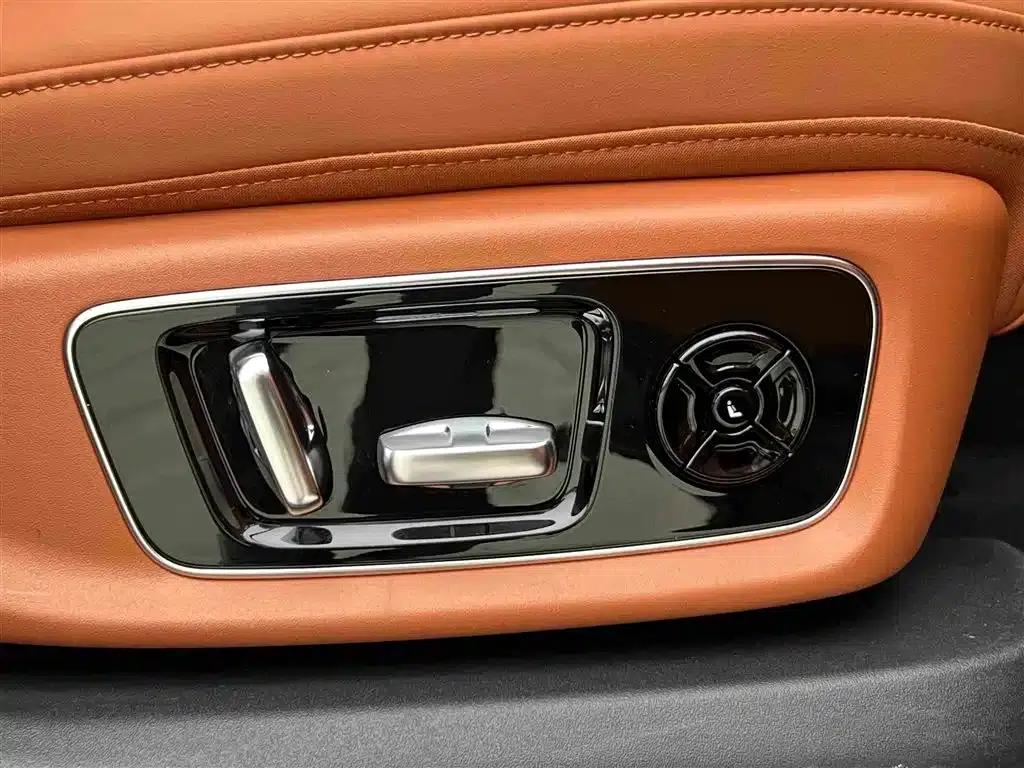 Li Auto L8 2024 Max — миниатюра 10
