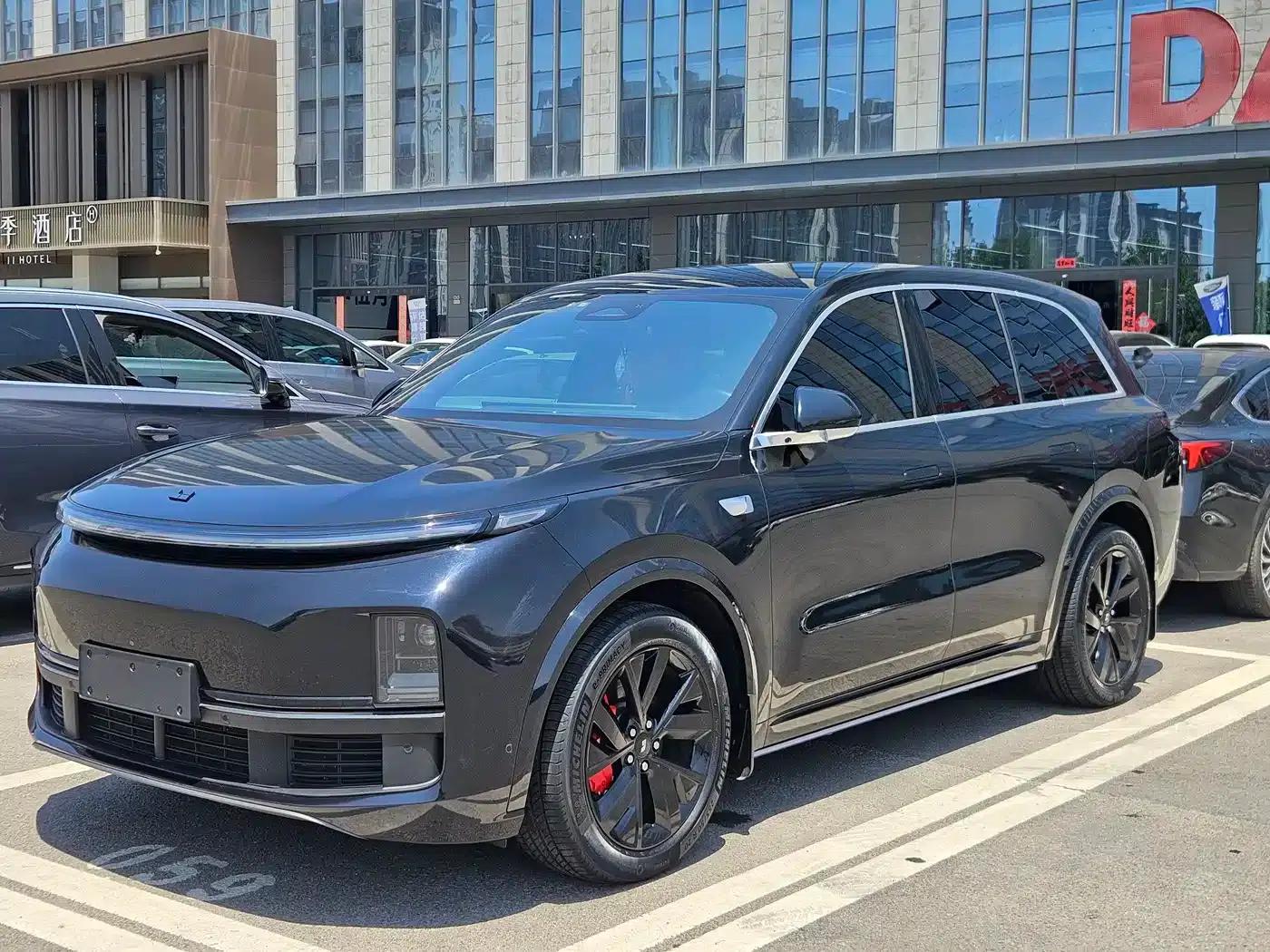 Li Auto L8 2023 Pro — миниатюра 1