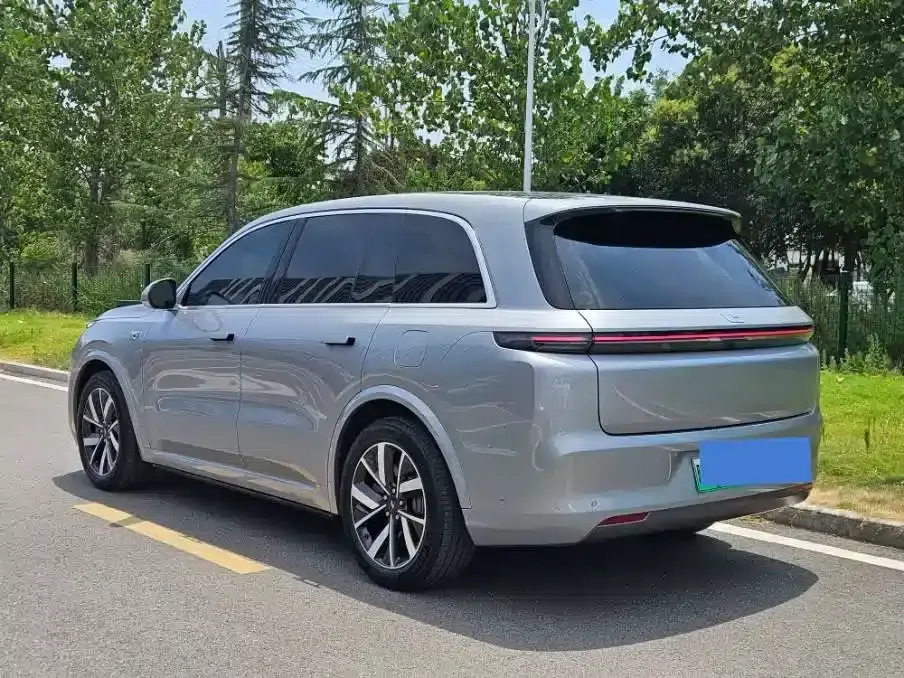 Li Auto L8 2023 Pro — миниатюра 4