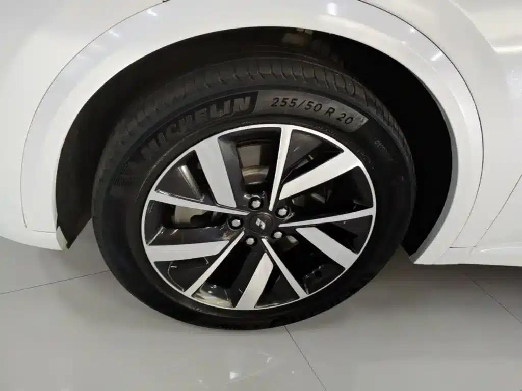 Li Auto L8 2023 Pro — миниатюра 23