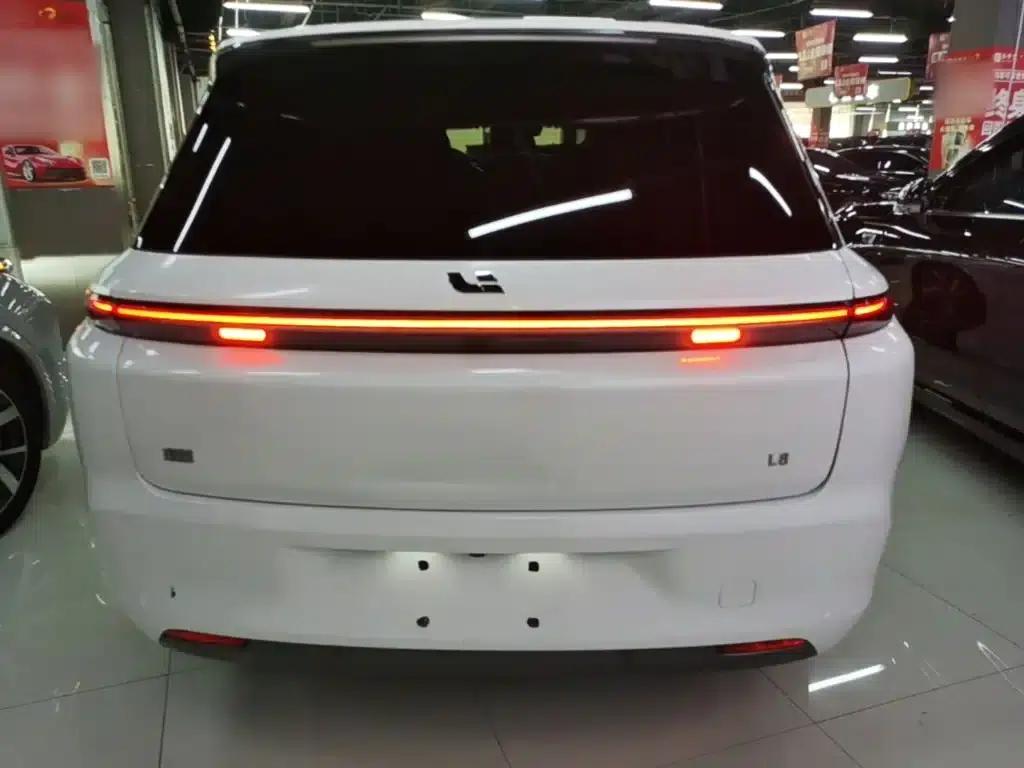 Li Auto L8 2023 Pro — миниатюра 6