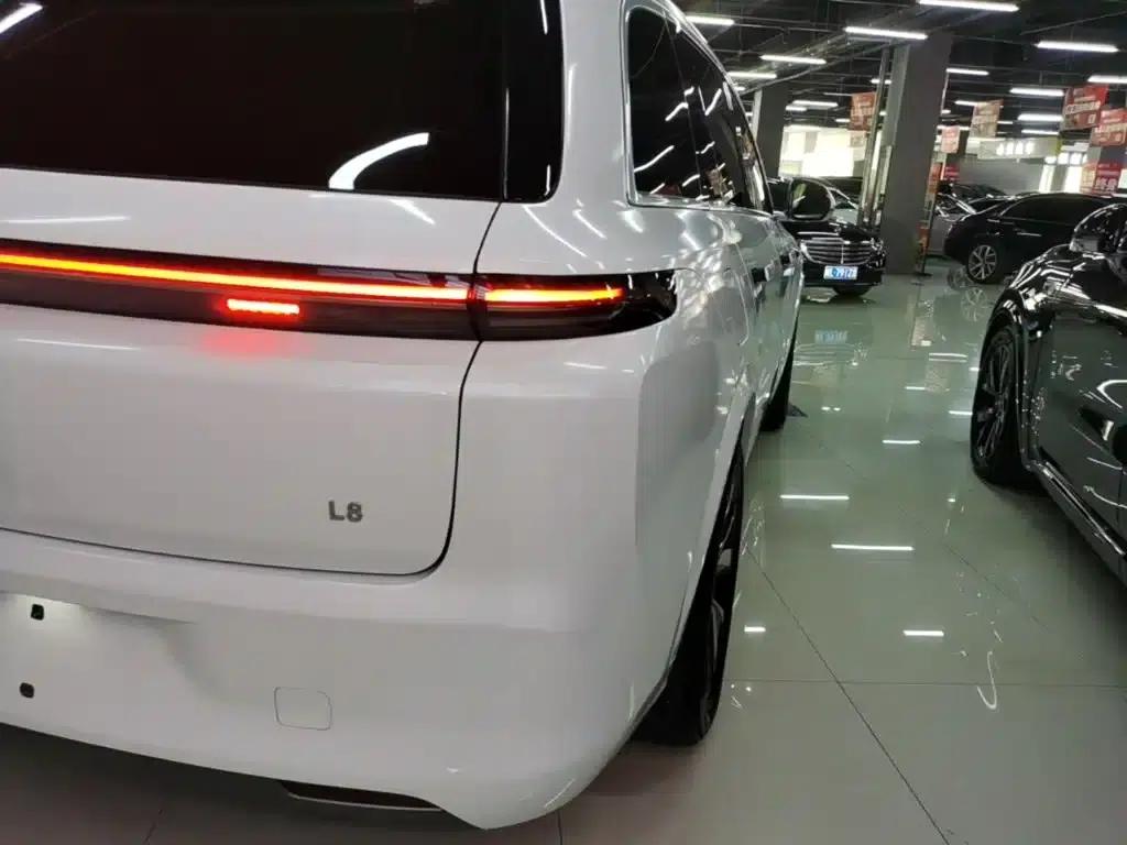 Li Auto L8 2023 Pro — миниатюра 8