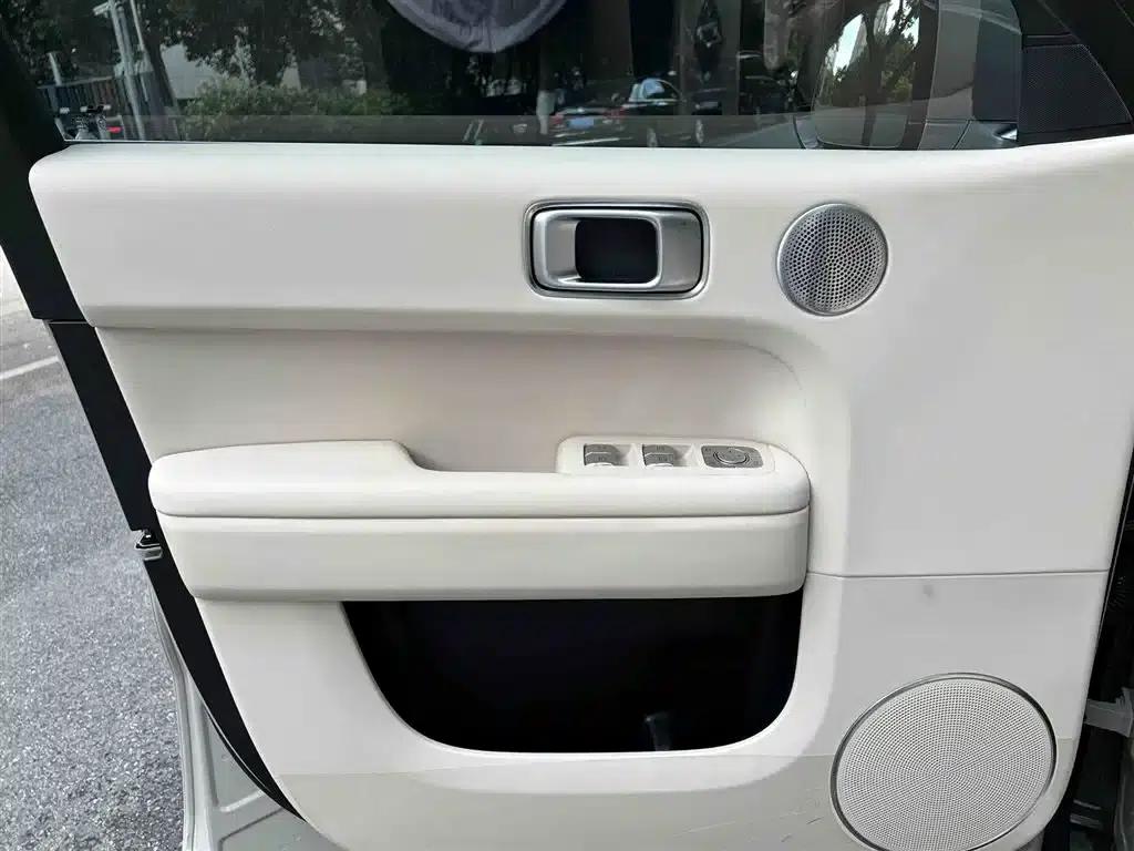 Li Auto L6 2024 Pro — миниатюра 10