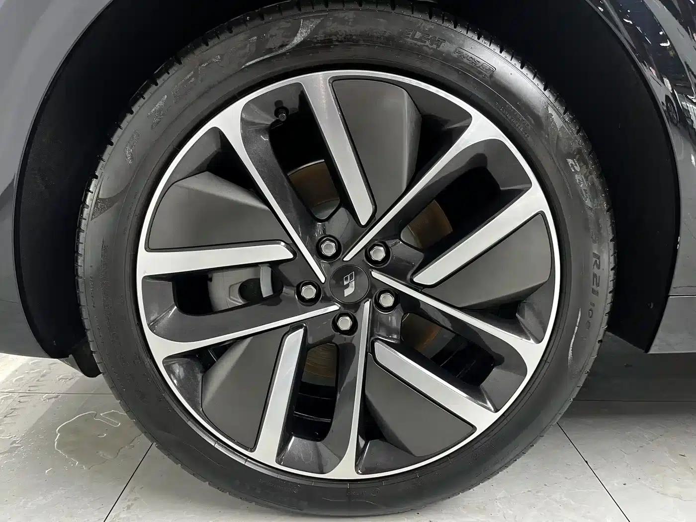 Li Auto L6 2024 Pro — миниатюра 6