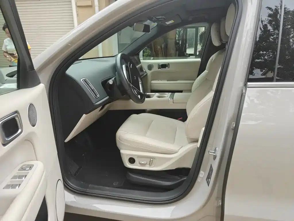 Li Auto L6 2024 Max — миниатюра 2