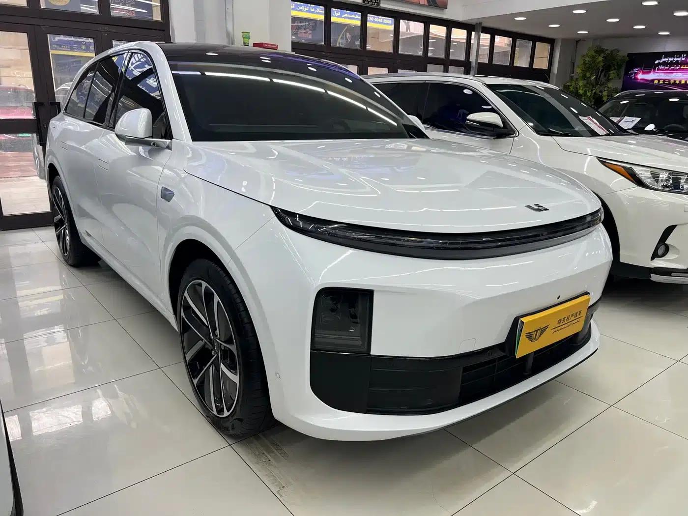 Li Auto L6 2025 Max Intelligent Renewal Edition — миниатюра 1