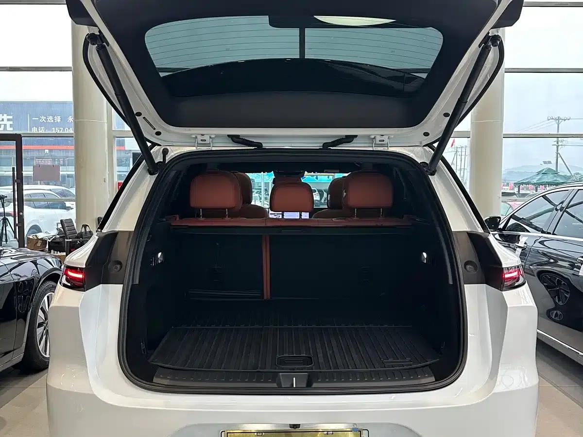 Li Auto L6 2025 Pro Smart Renewal Edition — миниатюра 23