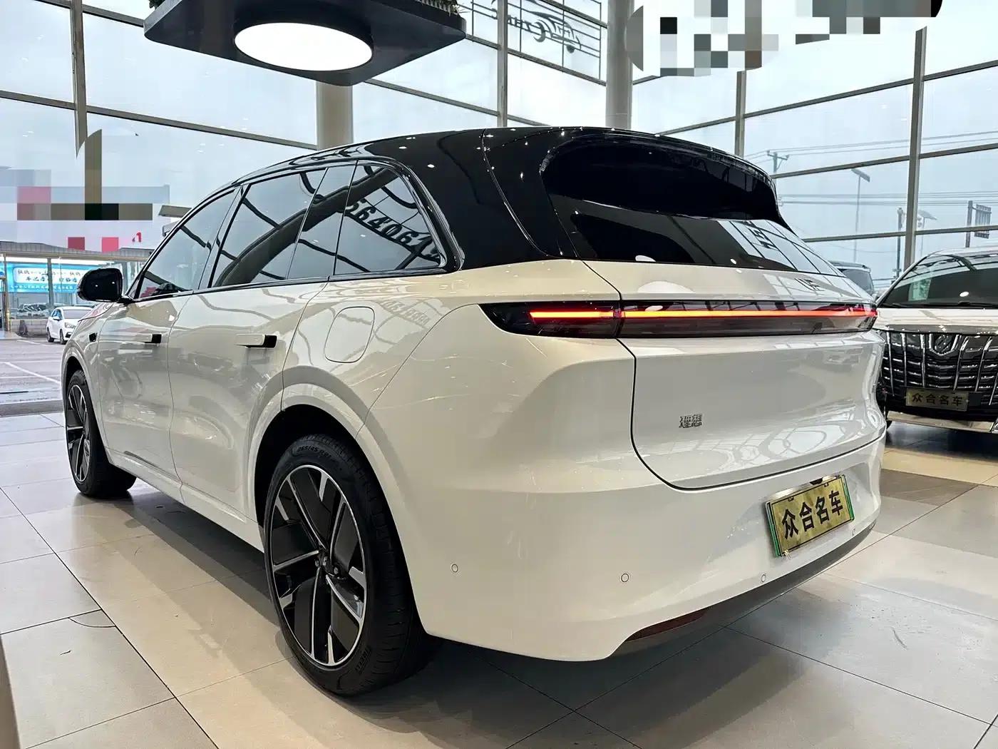 Li Auto L6 2025 Pro Smart Renewal Edition — миниатюра 4