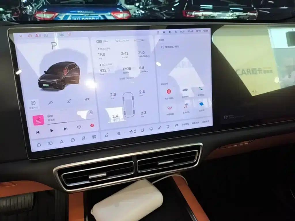 Li Auto L6 2025 Pro Smart Renewal Edition — миниатюра 13