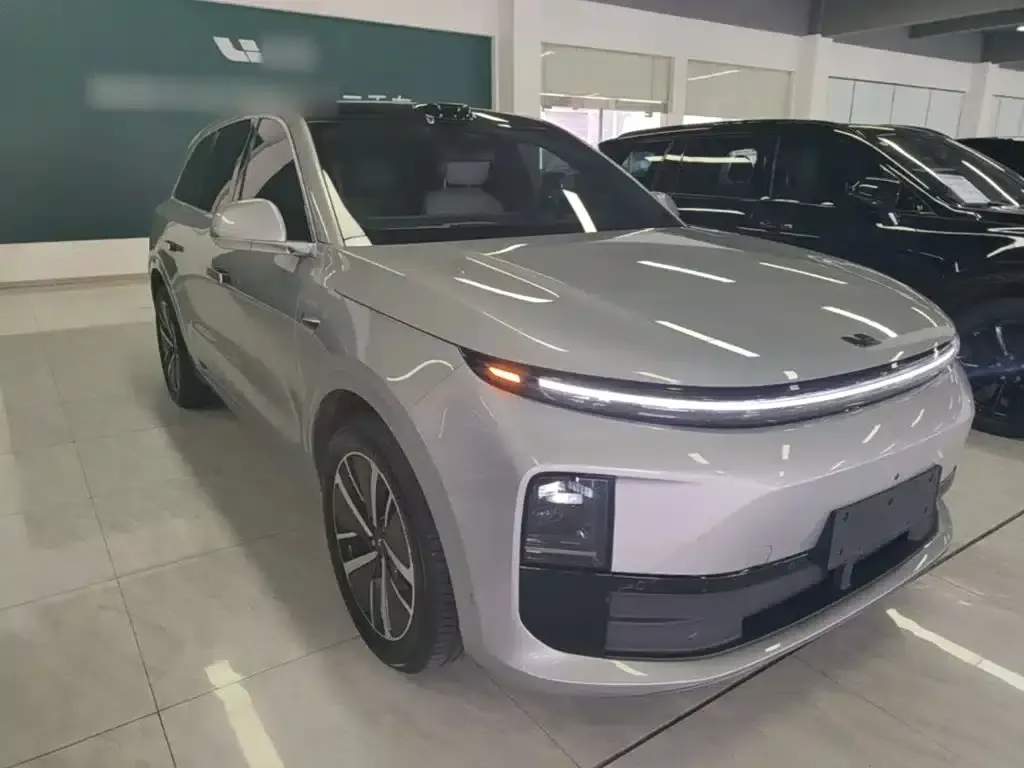 Li Auto L6 2024 Max — миниатюра 4