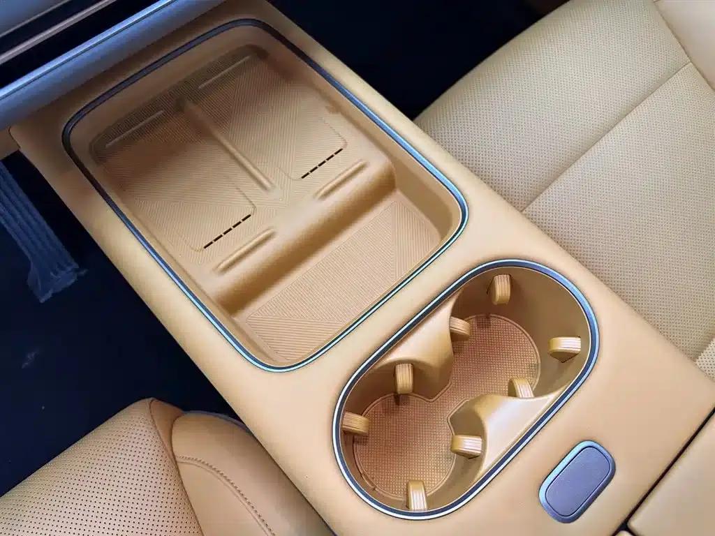 Li Auto i6 2025 Two-Wheel Drive Standard Edition — миниатюра 13