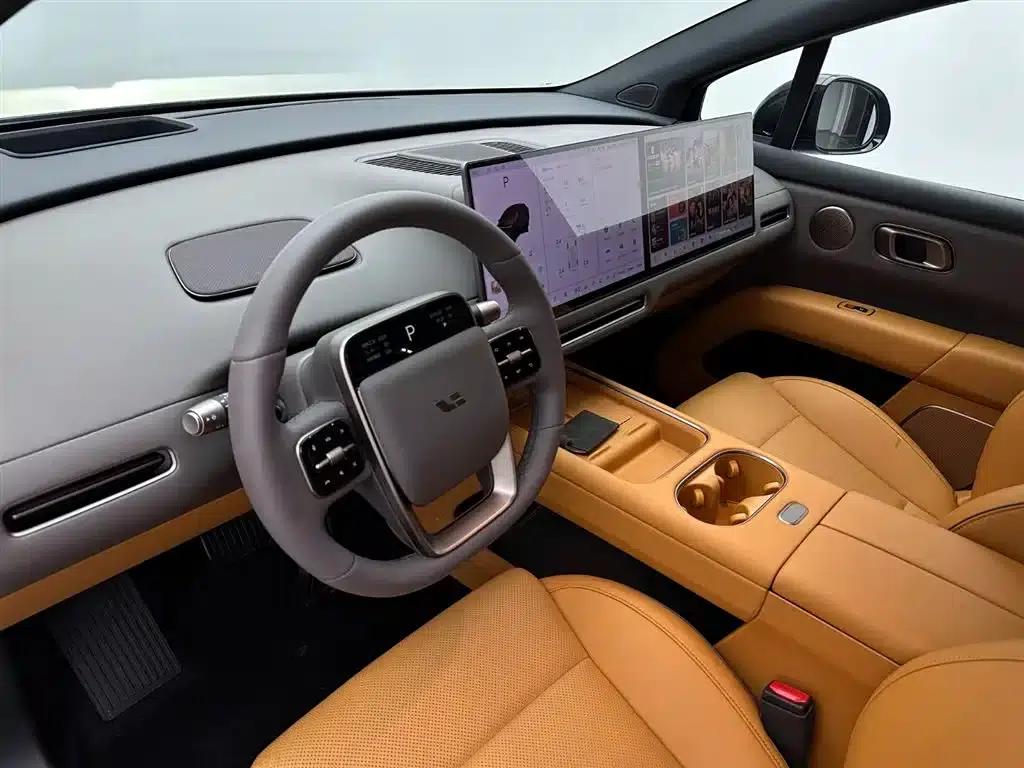 Li Auto i6 2025 Two-Wheel Drive Standard Edition — миниатюра 16