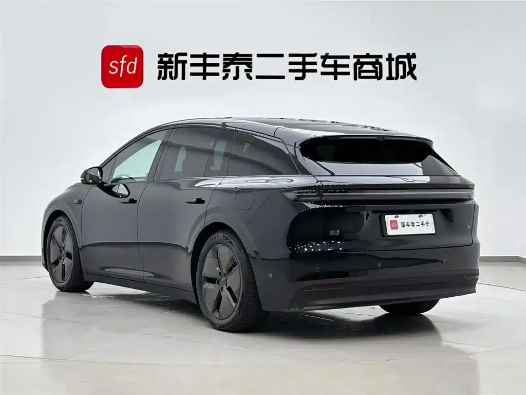 Li Auto i6 2025 Two-Wheel Drive Standard Edition — миниатюра 6