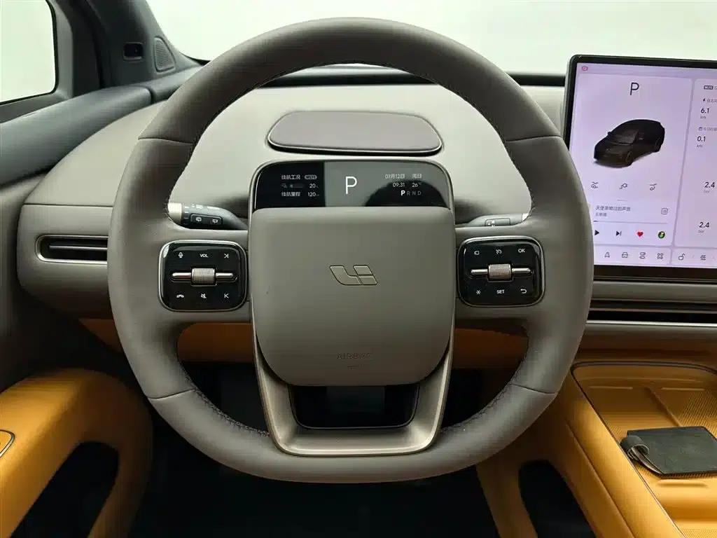 Li Auto i6 2025 Two-Wheel Drive Standard Edition — миниатюра 9