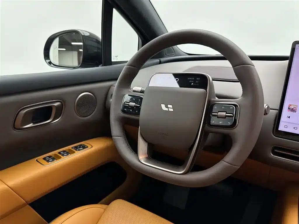 Li Auto i6 2025 Two-Wheel Drive Standard Edition — миниатюра 10