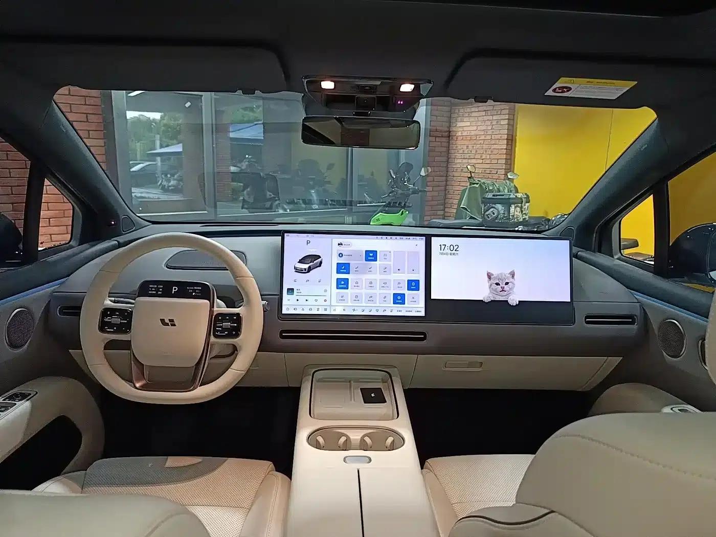 Li Auto i6 2025 Two-Wheel Drive Standard Edition — миниатюра 12