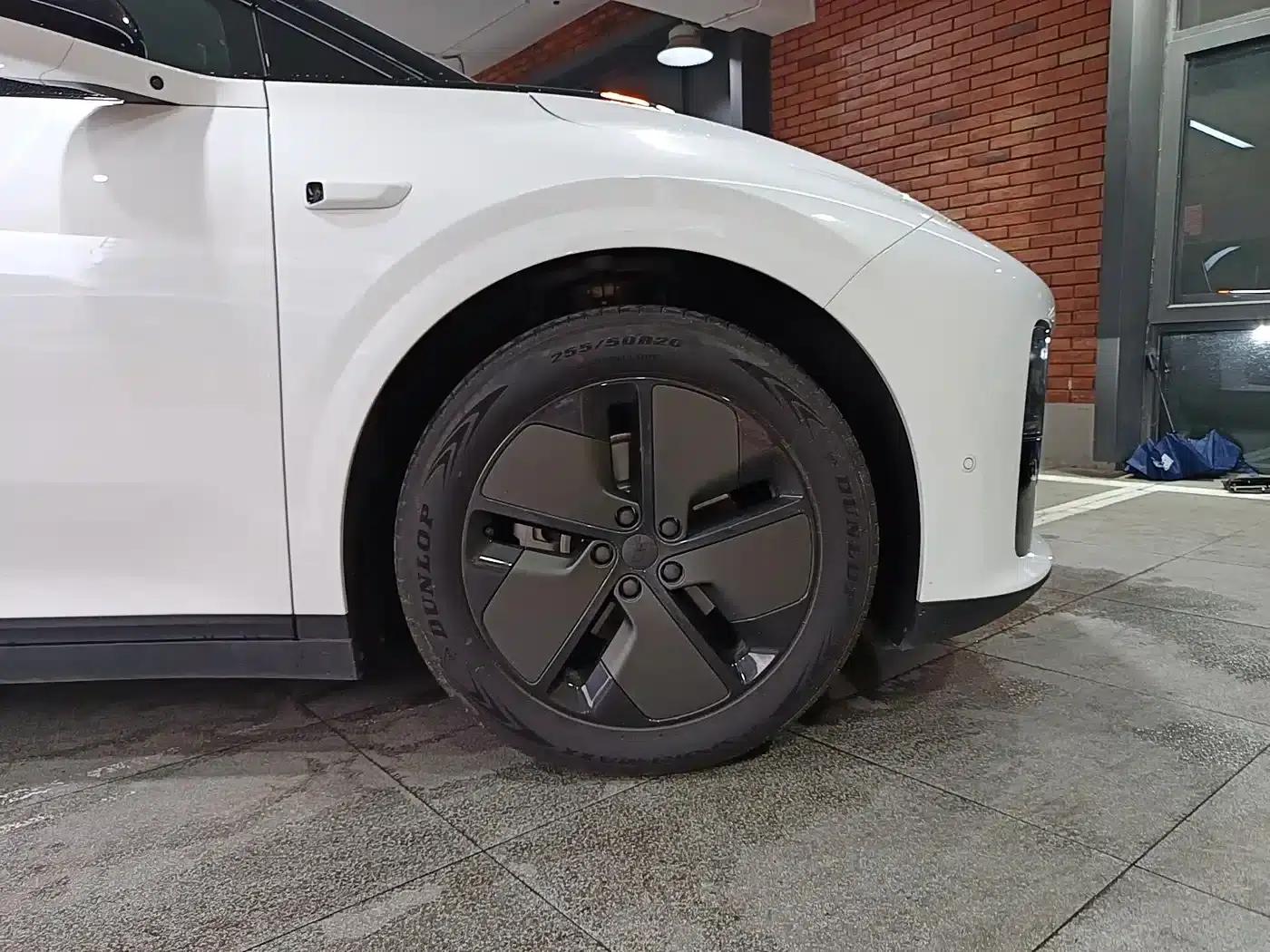 Li Auto i6 2025 Two-Wheel Drive Standard Edition — миниатюра 15
