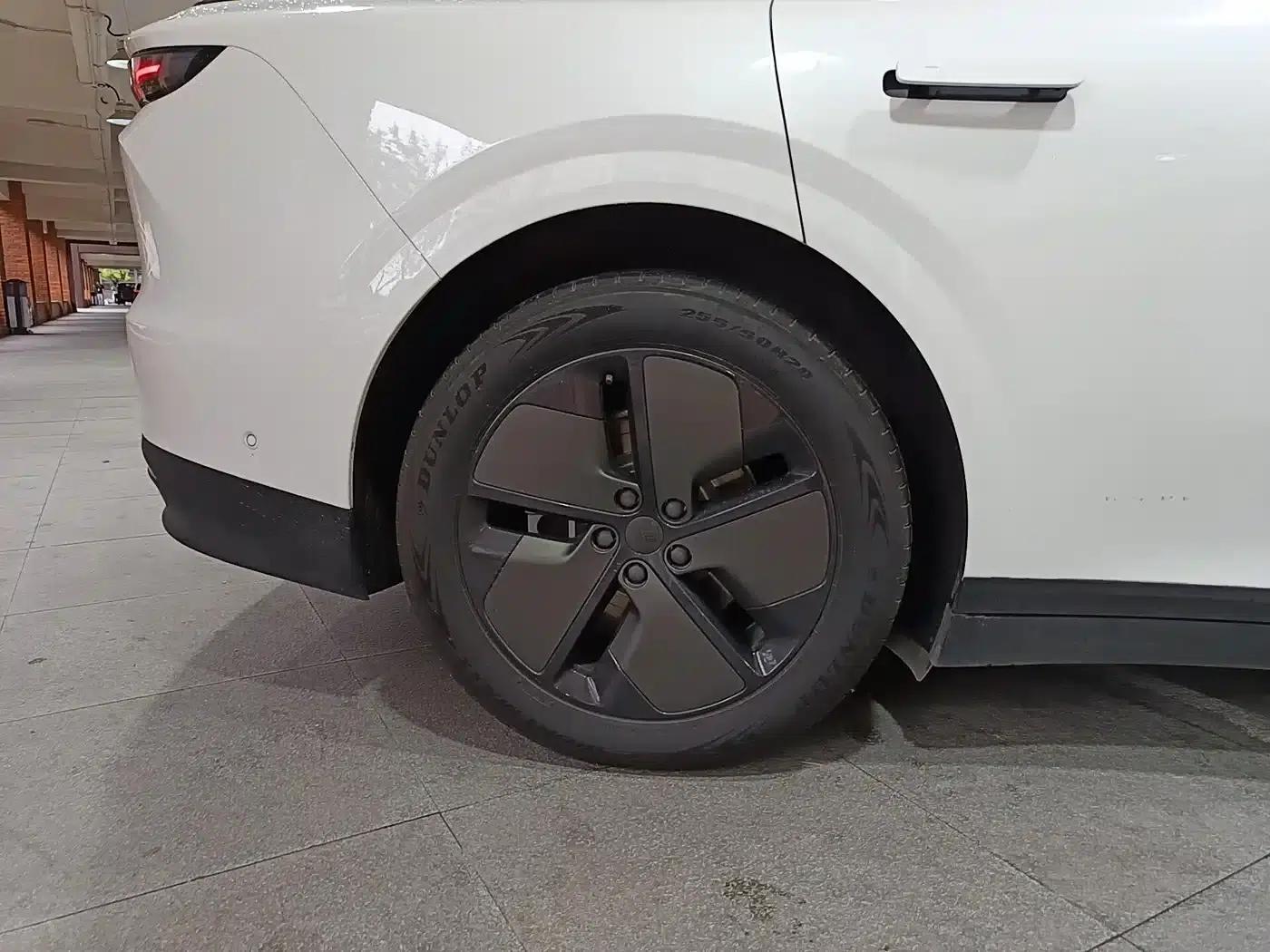 Li Auto i6 2025 Two-Wheel Drive Standard Edition — миниатюра 16