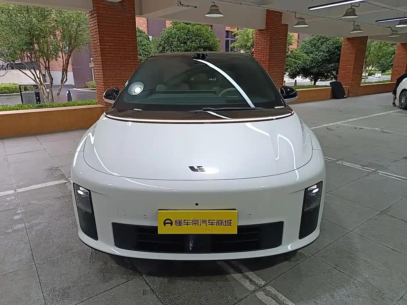 Li Auto i6 2025 Two-Wheel Drive Standard Edition — миниатюра 7