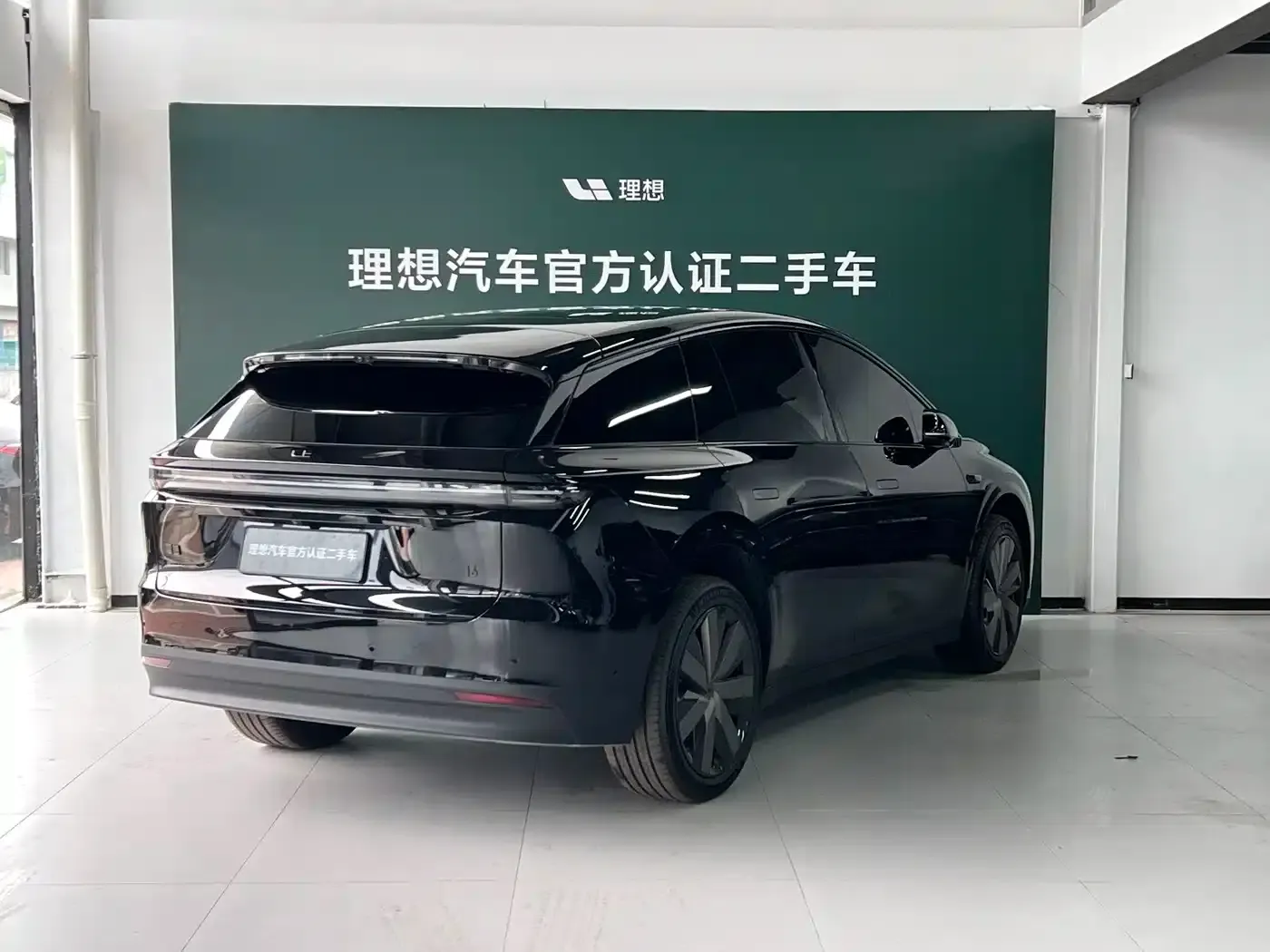 Li Auto i6 2025 AWD Standard Edition — миниатюра 3