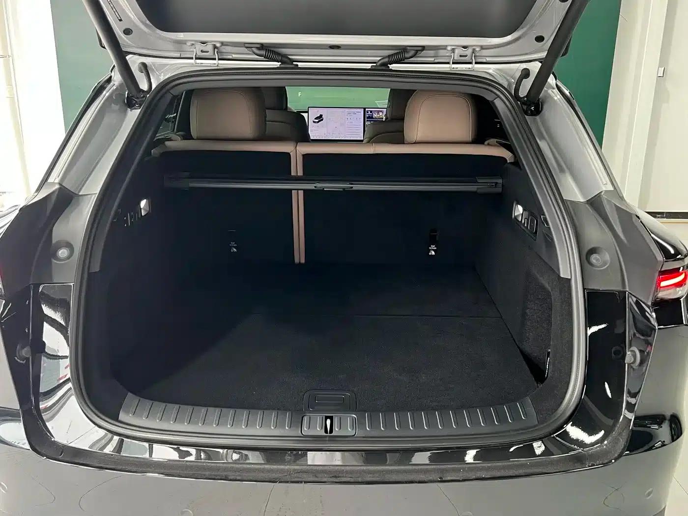 Li Auto i6 2025 AWD Standard Edition — миниатюра 6