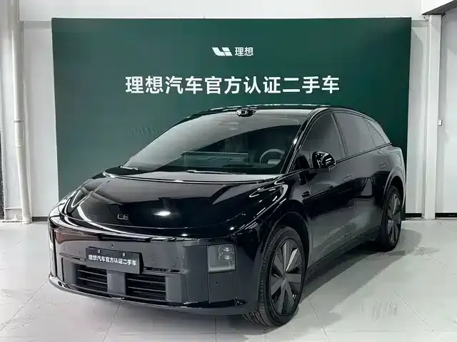 Li Auto i6 2025 AWD Standard Edition