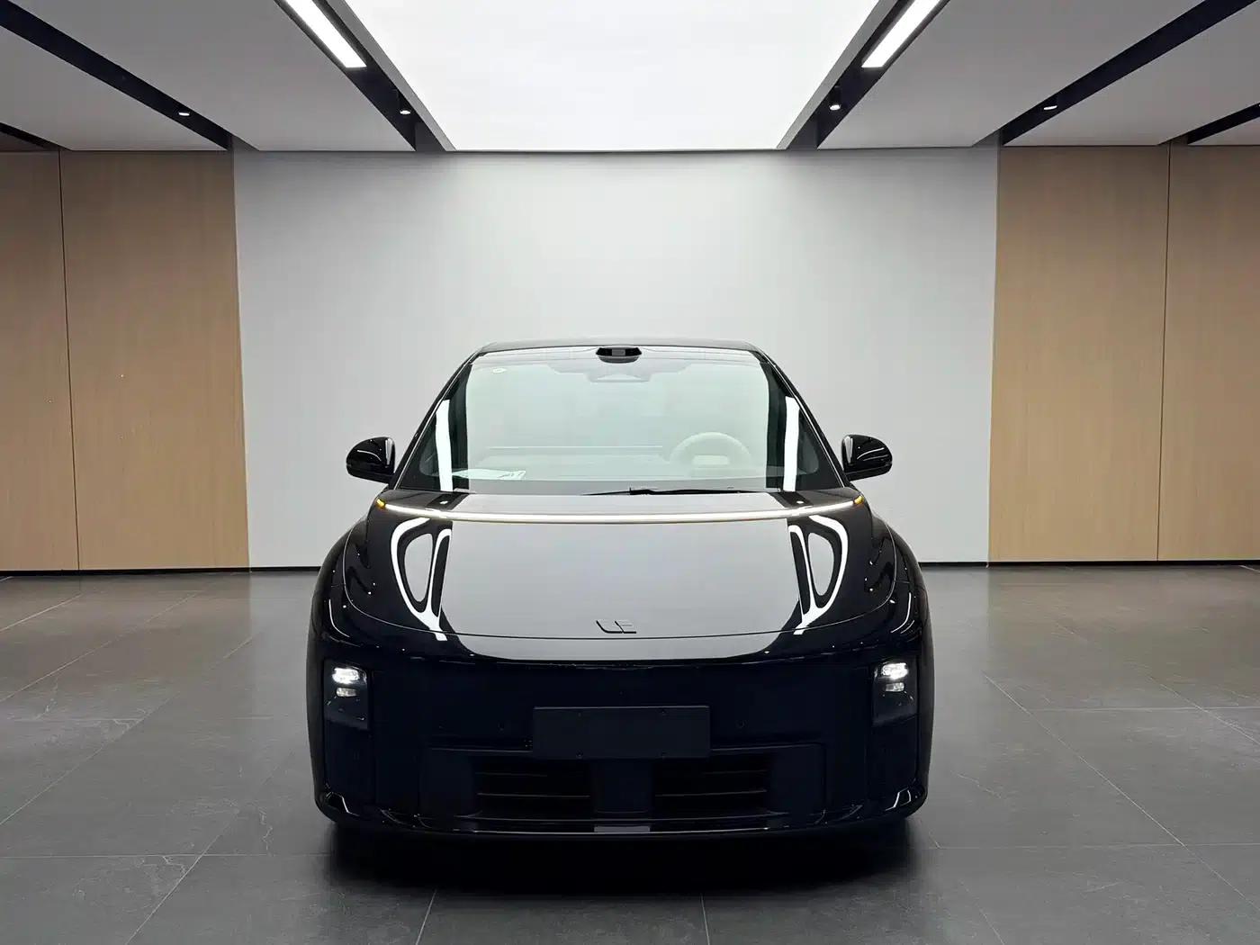 Li Auto i6 2025 Two-Wheel Drive Standard Edition — миниатюра 2