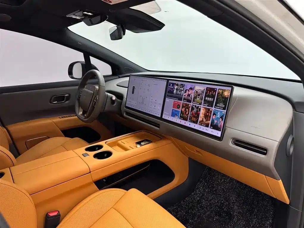 Li Auto i8 2025 Standard Edition — миниатюра 11