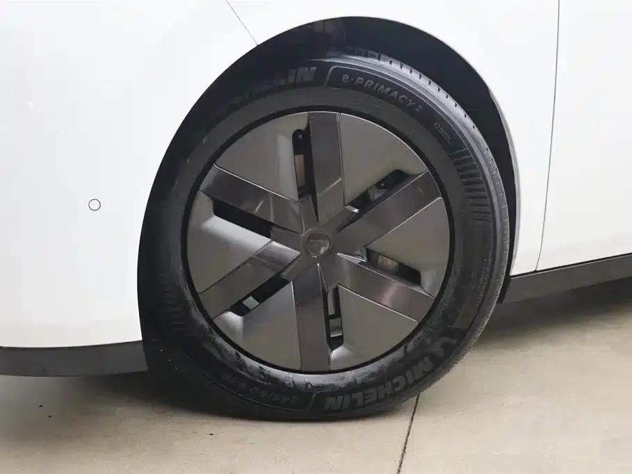 Li Auto MEGA 2025 Home Edition — миниатюра 30