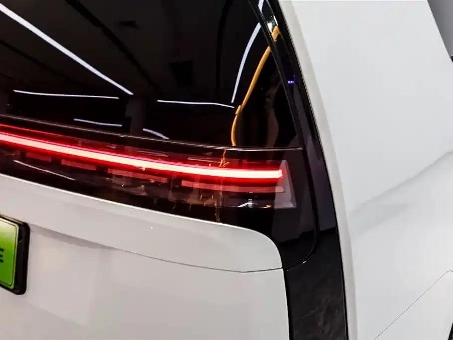 Li Auto MEGA 2024 Ultra — миниатюра 13