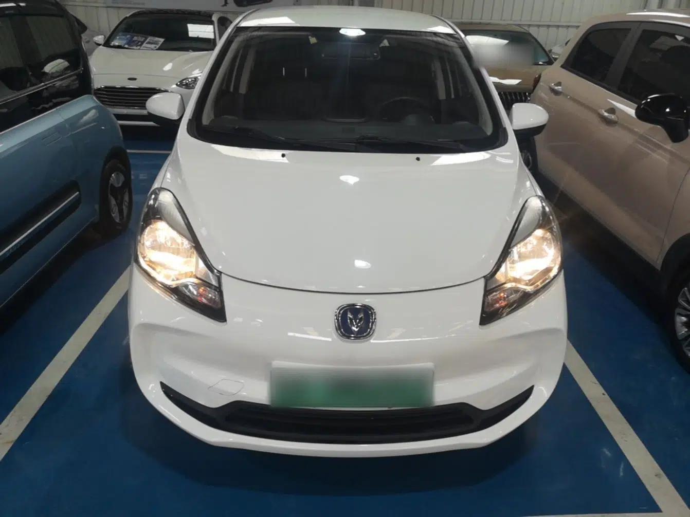 CHANGAN Benni E-Star 2021 National Edition Xin Yue Version Lithium Iron Phosphate (31.86 kWh) — миниатюра 2