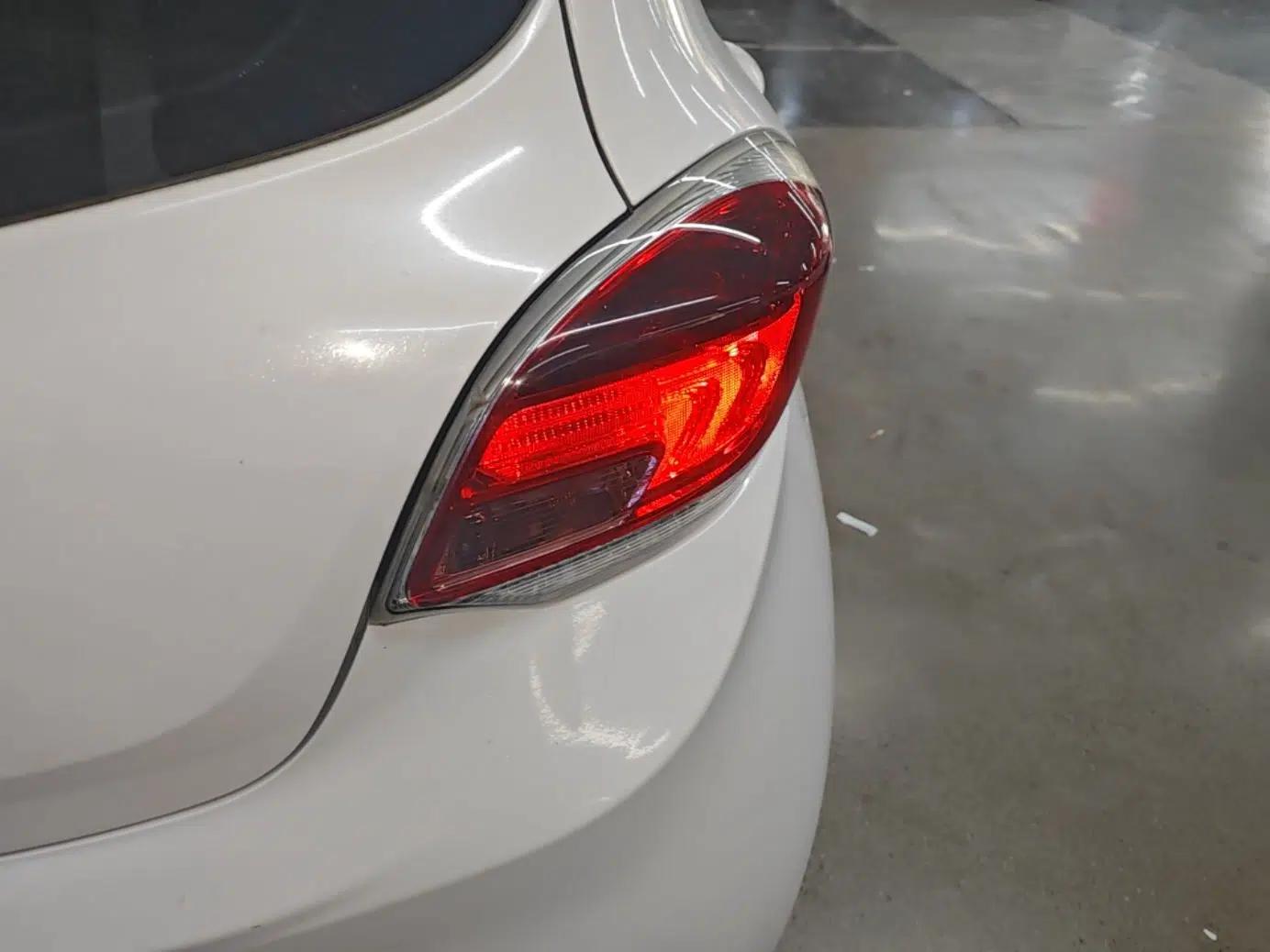 CHANGAN Benni E-Star 2022 Charming Edition Colorful Model Lithium Iron Phosphate — миниатюра 9