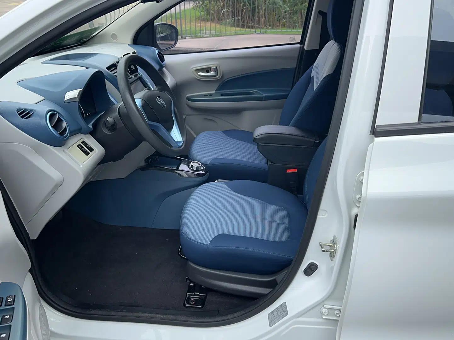CHANGAN Benni E-Star 2021 National Edition Colorful Version Lithium Iron Phosphate (31.18 kWh) — миниатюра 23