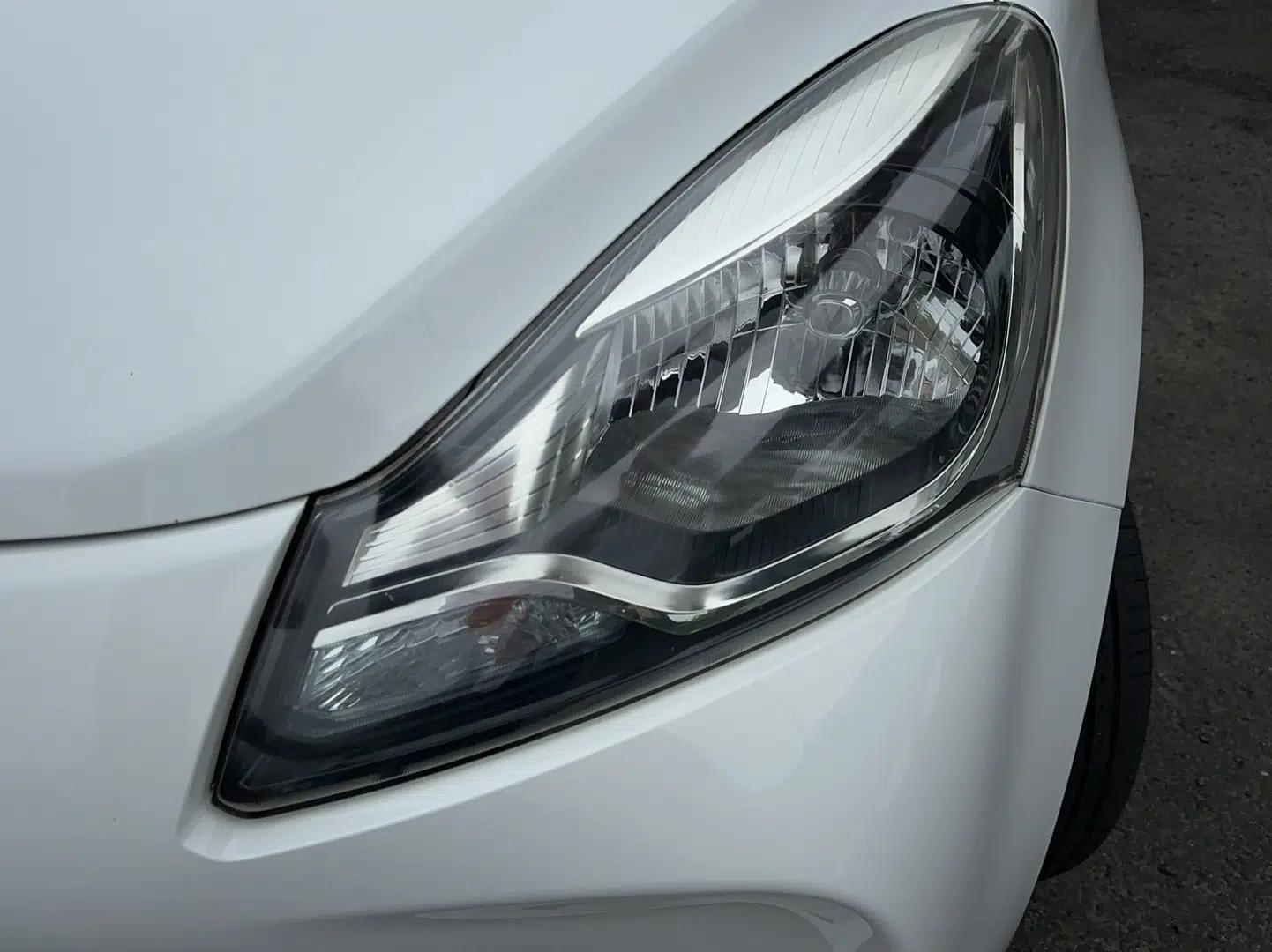 CHANGAN Benni E-Star 2021 National Edition Colorful Version Lithium Iron Phosphate (31.18 kWh) — миниатюра 8