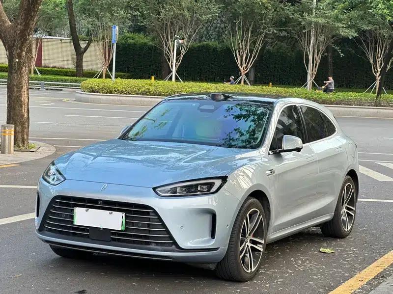 Wenjie M5 2023 Extended Range 4WD Intelligent Driving Edition — миниатюра 1